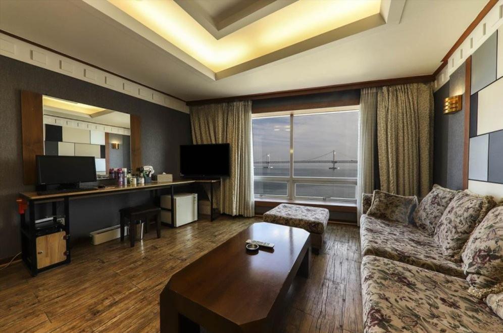 Bridge Hotel Busan Exterior foto
